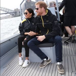 Veja V-10 Sneakers BRAND NEW